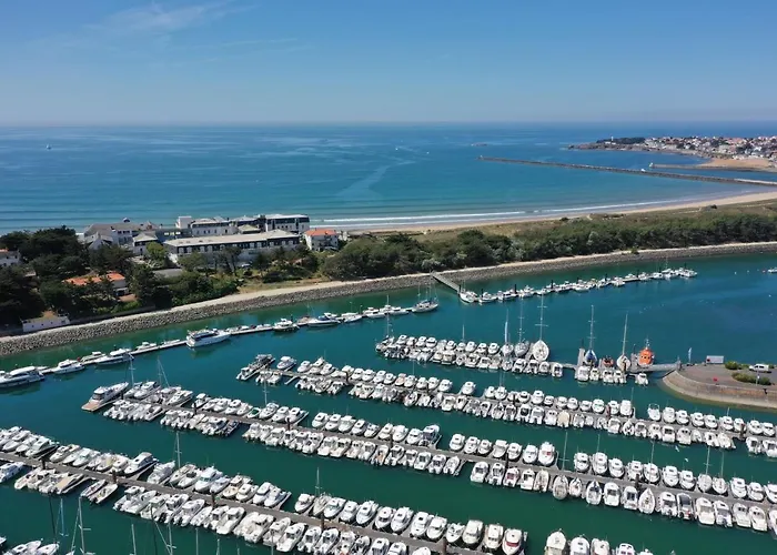 Апартаменты Un Sur La Marina De St-gilles